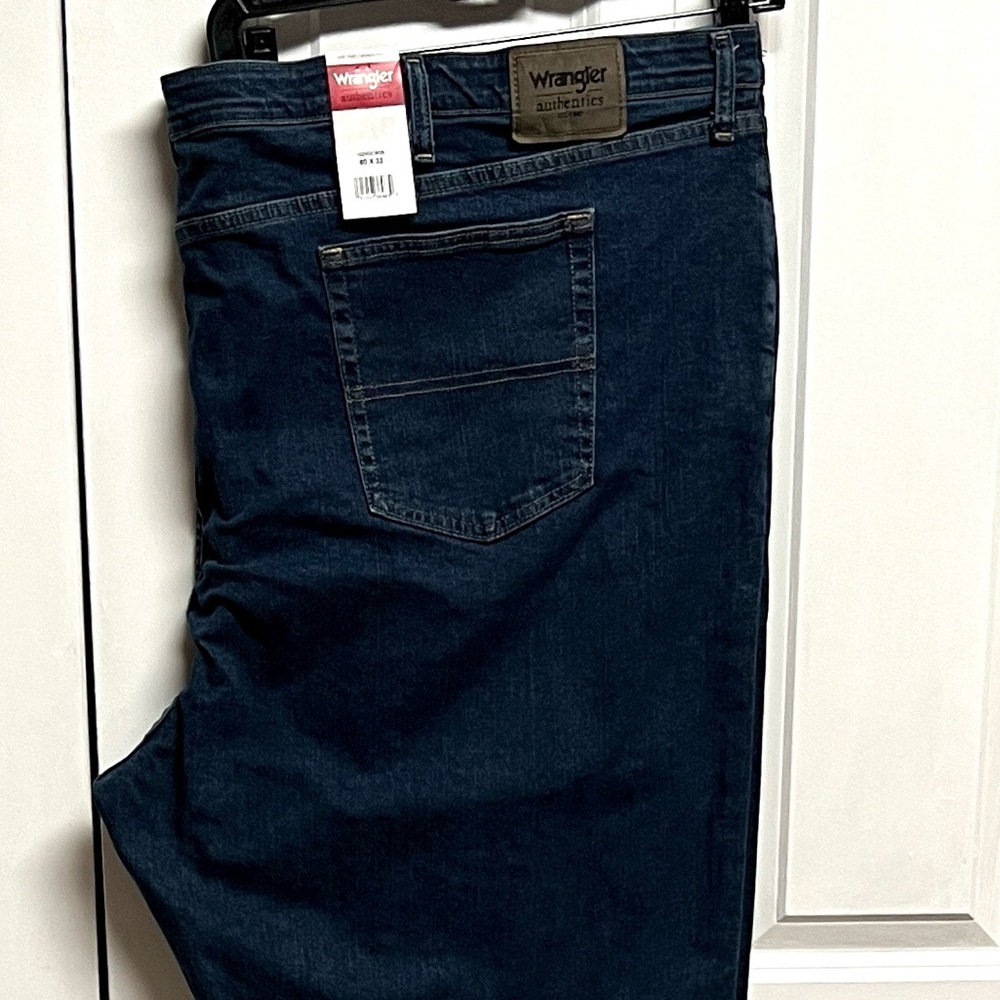 Wrangler Men’s Classic Straight Jeans Size 60 NWT